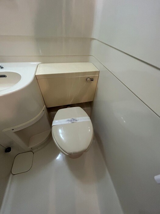 物件内観写真11　(トイレ)