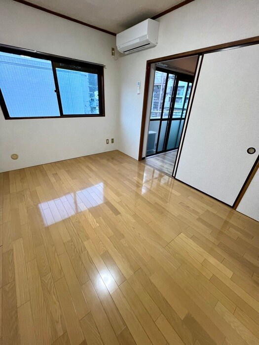 物件内観写真8　(居室)