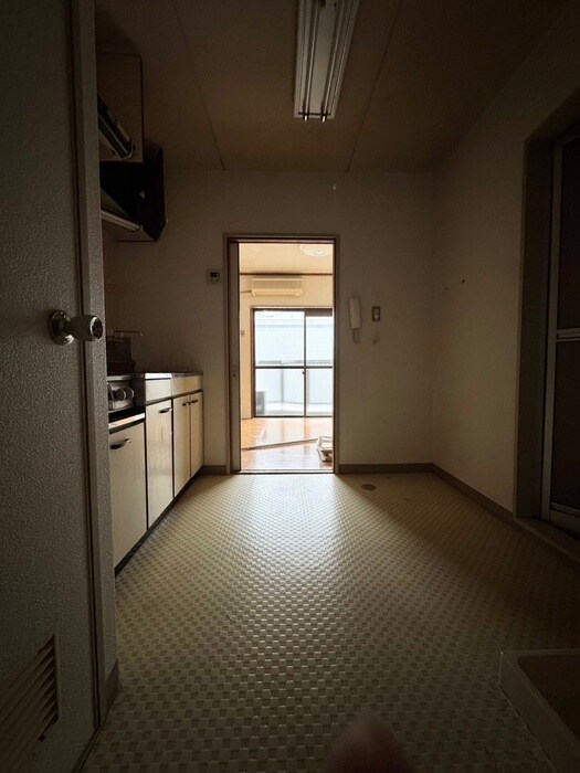 物件内観写真8　(廊下)