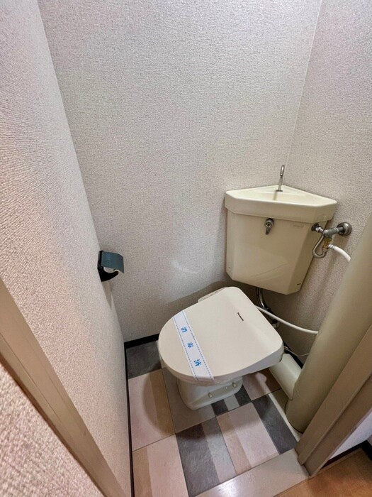 物件内観写真14　(トイレ)