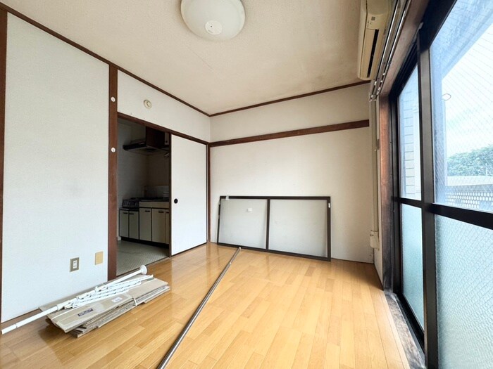 物件内観写真15　(居室)