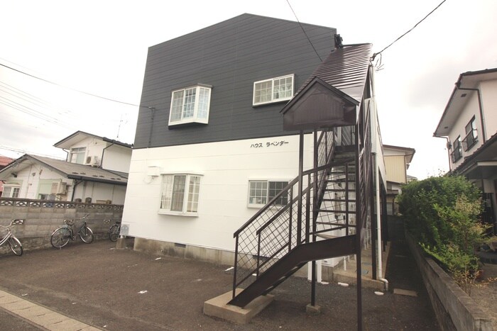 物件外観写真5　(駐車場)