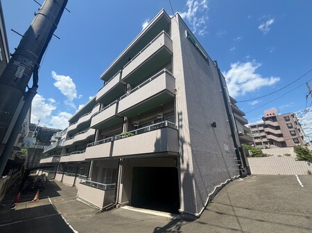 ハイマ－ト小松島外観写真