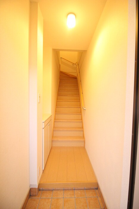 物件内観写真17　(廊下)