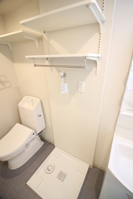 物件内観写真11　(洗濯機置場)