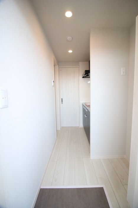 物件内観写真13　(玄関)