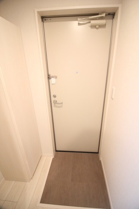 物件内観写真21　(玄関)