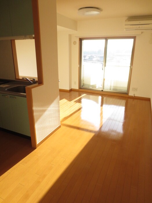 物件内観写真7　(居室)