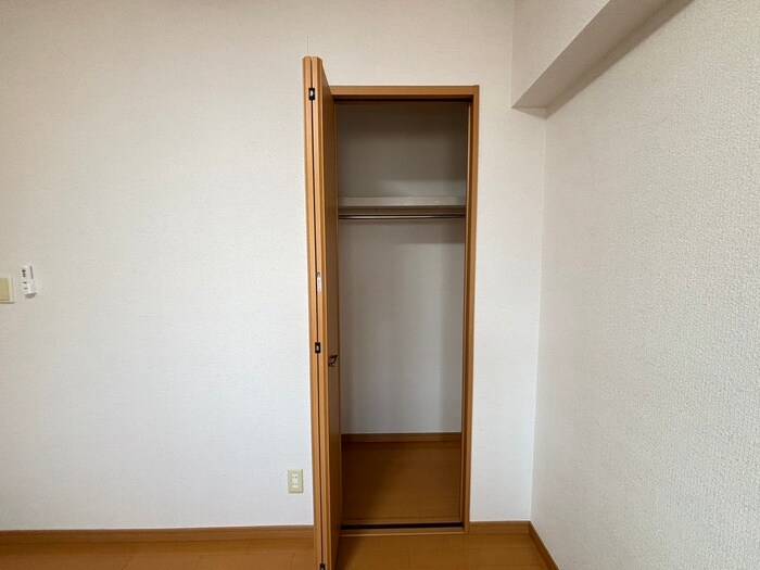 物件内観写真10　(収納)
