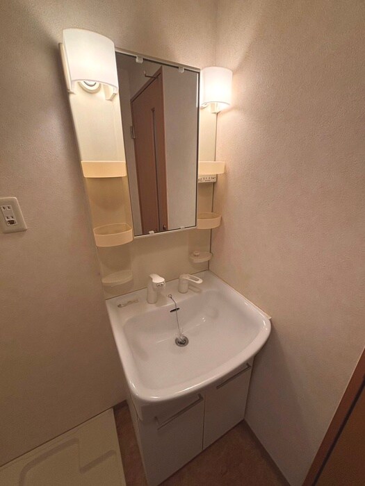 物件内観写真13　(洗面)