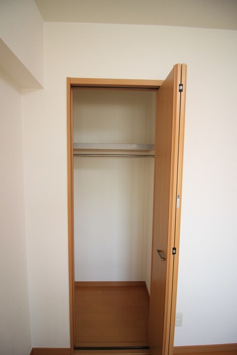 物件内観写真13　(収納)