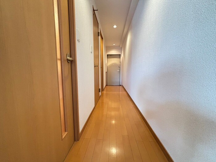 物件内観写真18　(廊下)