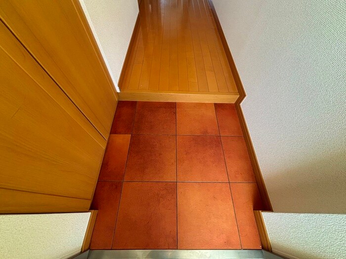 物件内観写真19　(玄関)