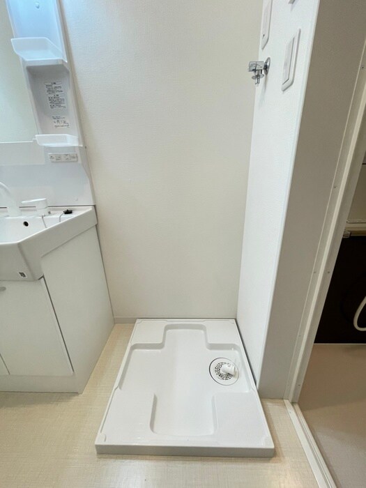 物件内観写真17　(洗濯機置場)