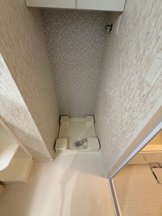 物件内観写真14　(洗濯機置場)