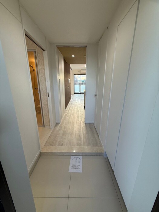 物件内観写真18　(廊下)