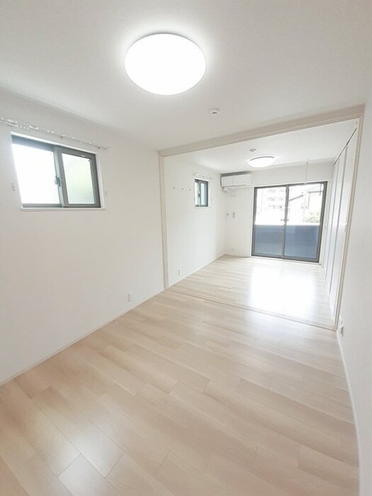 物件内観写真7　(居室)