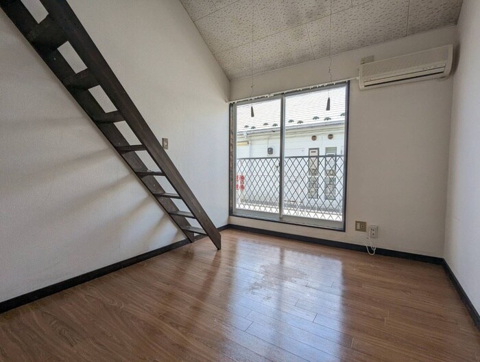 物件内観写真7　(居室)