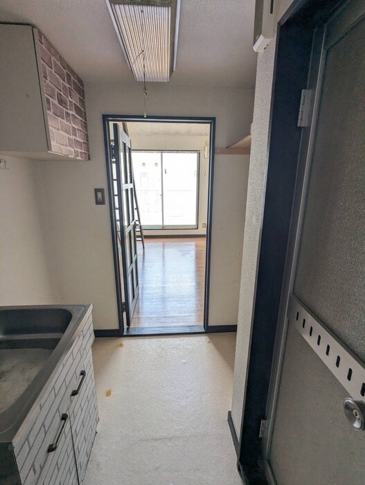 物件内観写真20　(廊下)