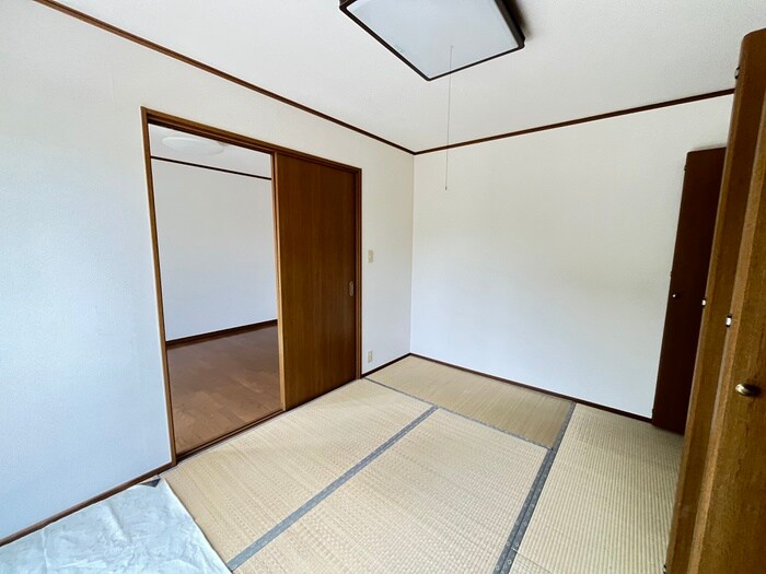 物件内観写真8　(居室)