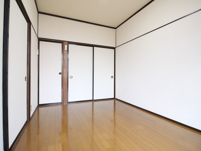 物件内観写真18　(居室)