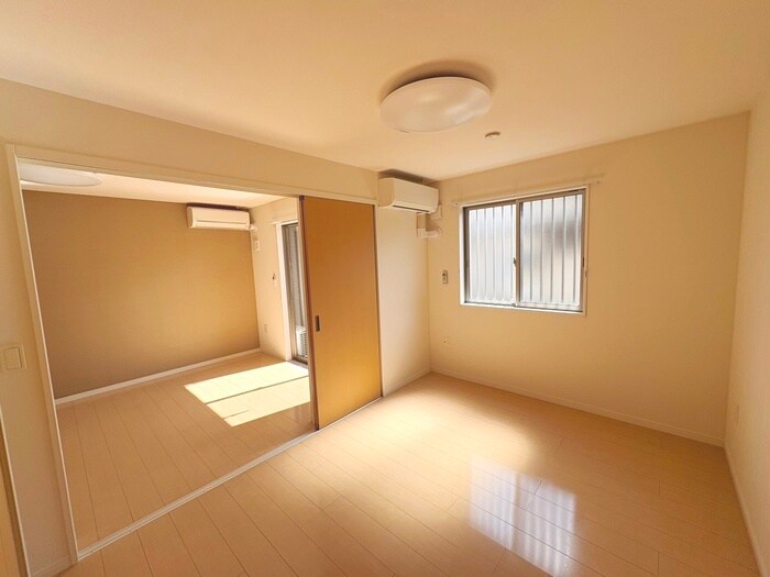 物件内観写真8　(居室)