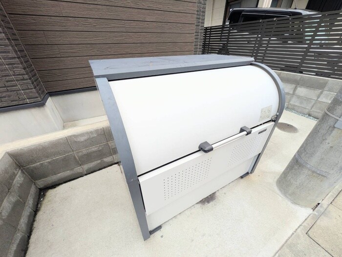 物件外観写真4　(建物設備)