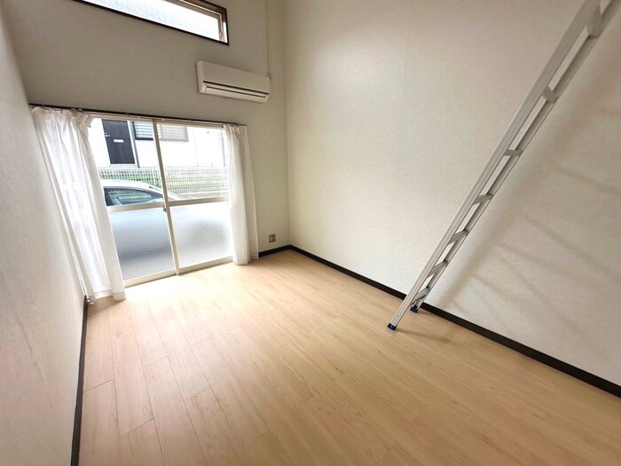 物件内観写真7　(居室)