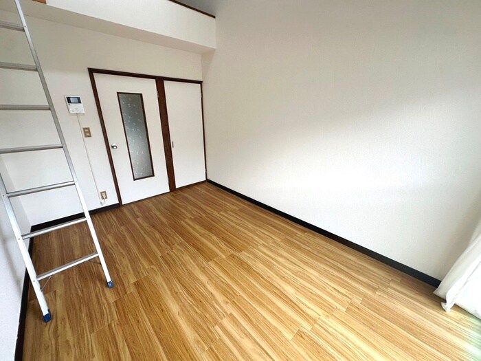 物件内観写真8　(居室)