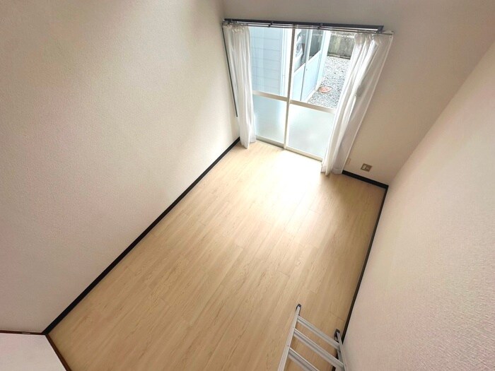 物件内観写真9　(居室)