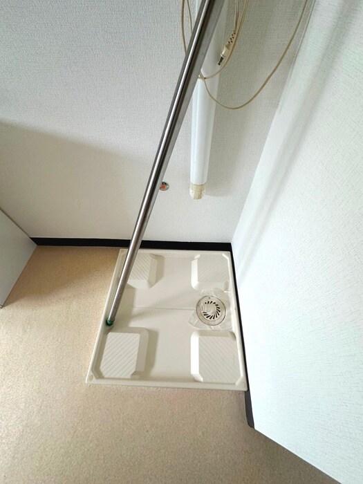 物件内観写真15　(洗濯機置場)