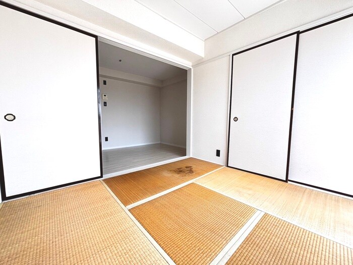 物件内観写真10　(居室)