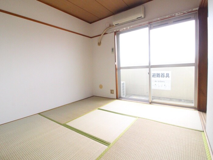 物件内観写真12　(居室)