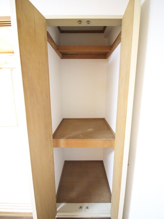 物件内観写真15　(収納)