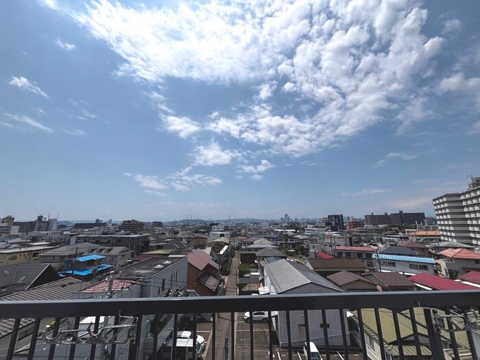 物件内観写真22　(室内からの展望)