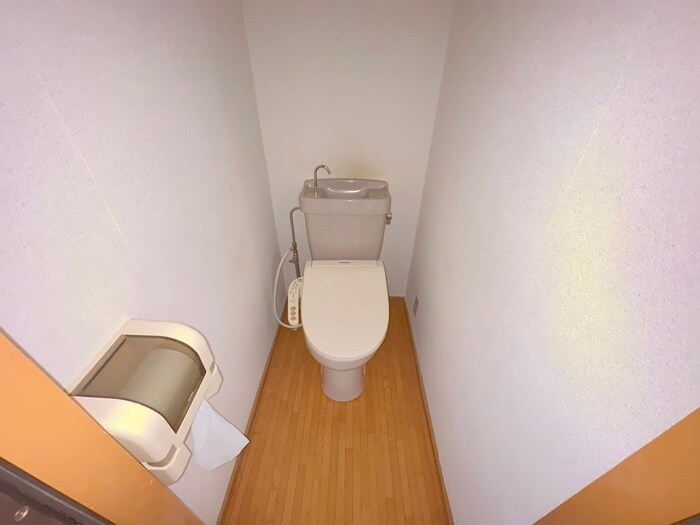 物件内観写真12　(トイレ)