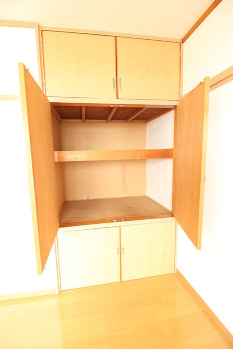 物件内観写真13　(収納)