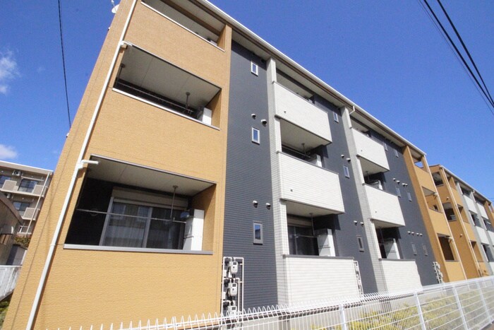 物件外観写真1　(外観写真)