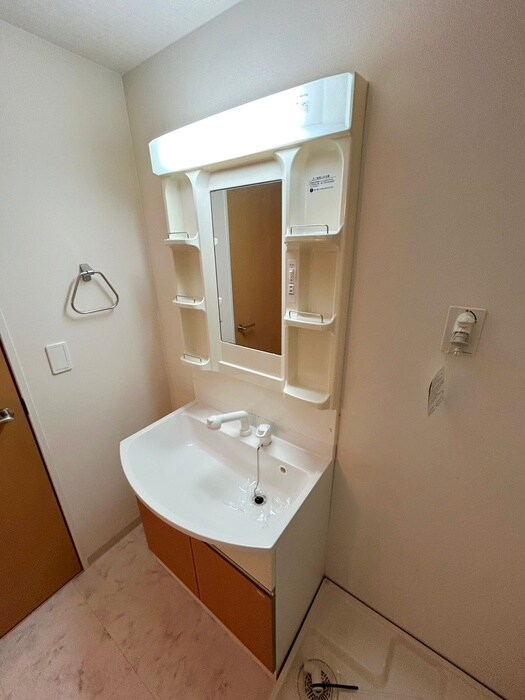 物件内観写真12　(洗面)