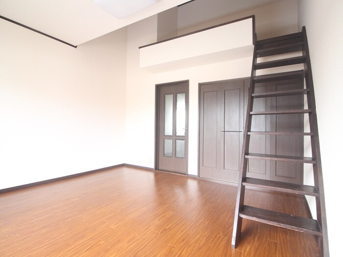 物件内観写真8　(居室)