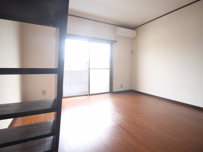 物件内観写真9　(居室)