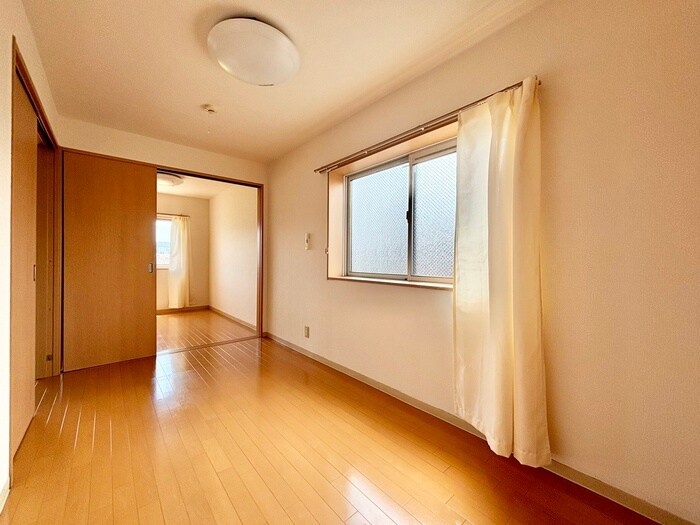 物件内観写真9　(居室)