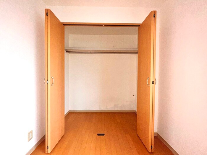 物件内観写真12　(収納)