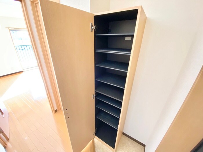 物件内観写真19　(靴箱)
