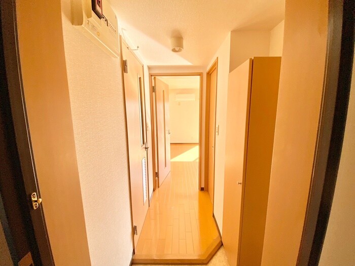 物件内観写真20　(廊下)