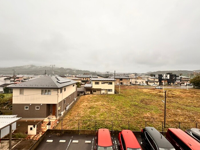 物件内観写真20　(室内からの展望)