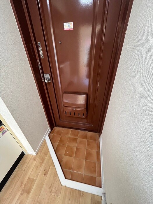 物件内観写真15　(玄関)