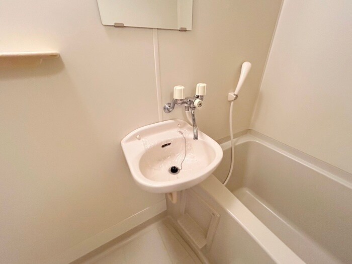 物件内観写真6　(洗面)