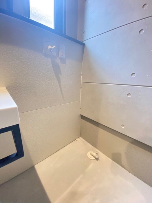 物件内観写真15　(洗濯機置場)