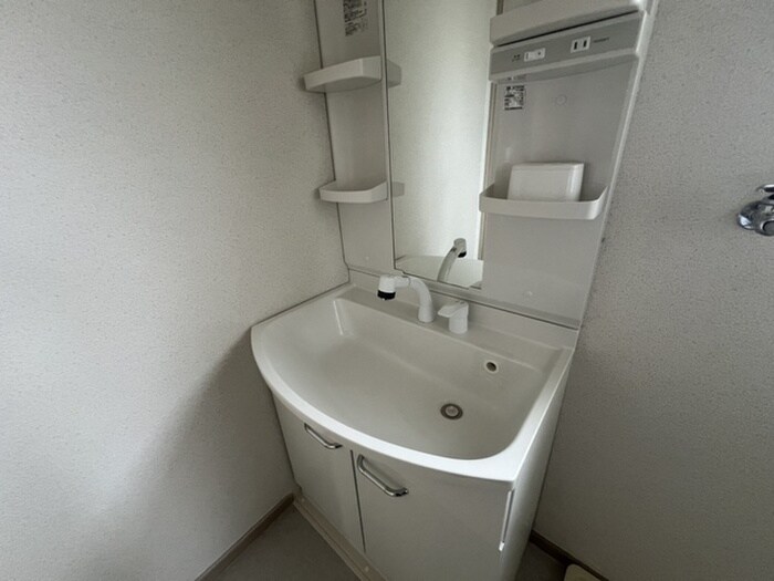 物件内観写真6　(洗面)